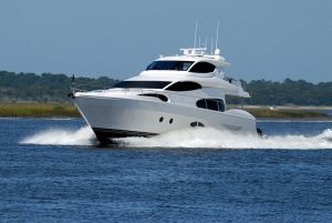 luxury-yacht-2431471_640